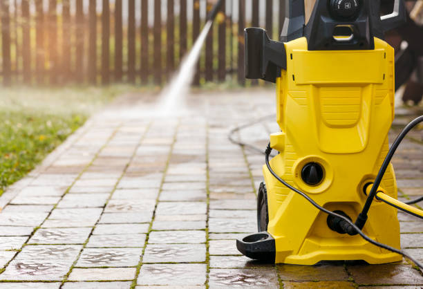 Best Sign and Awning Cleaning  in Roslyn Estates, NY